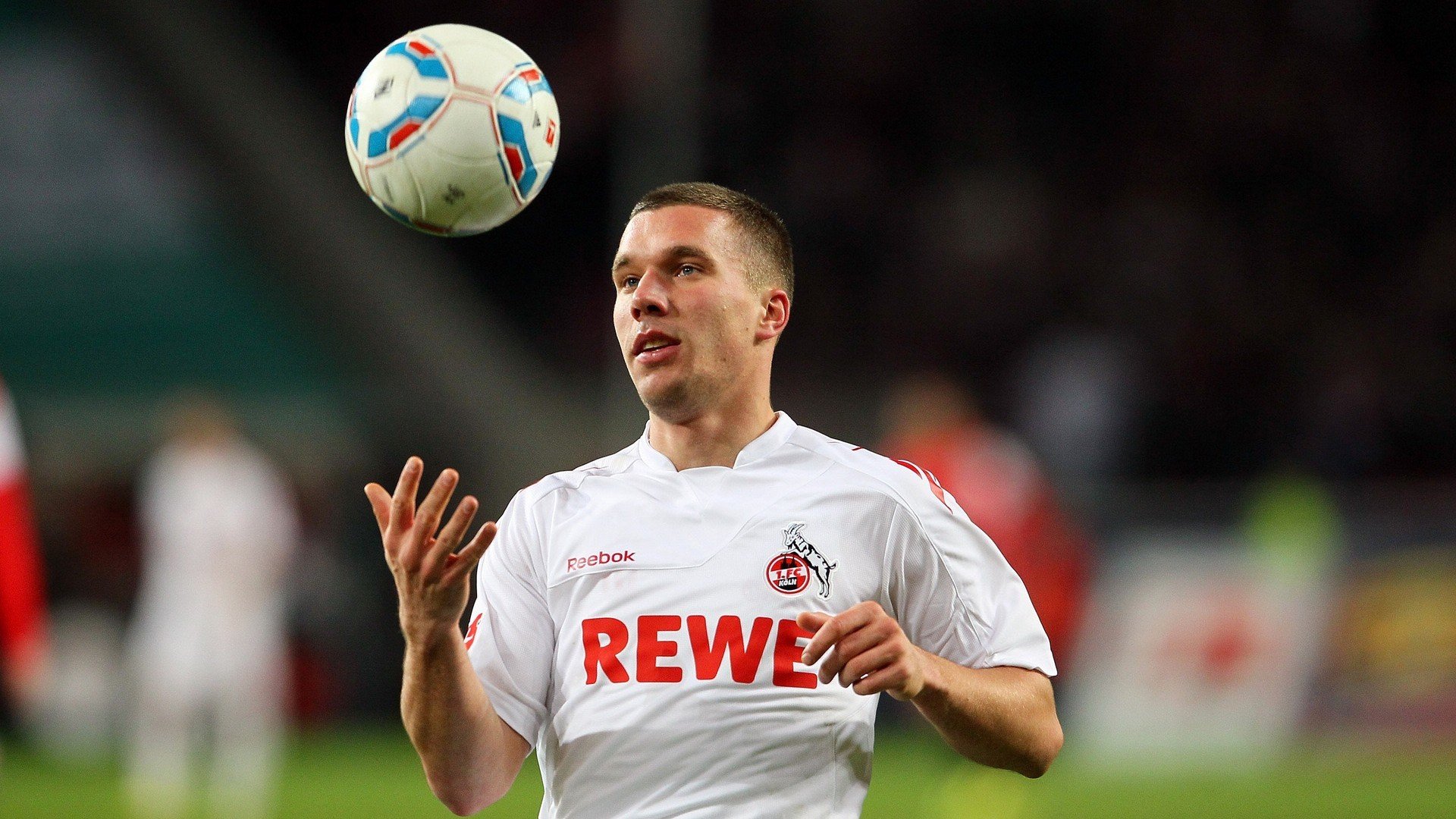 开云综合服务-“永不言弃”！——那些年震撼全球的逆境逆袭，在逆境中永不退缩是什么意思